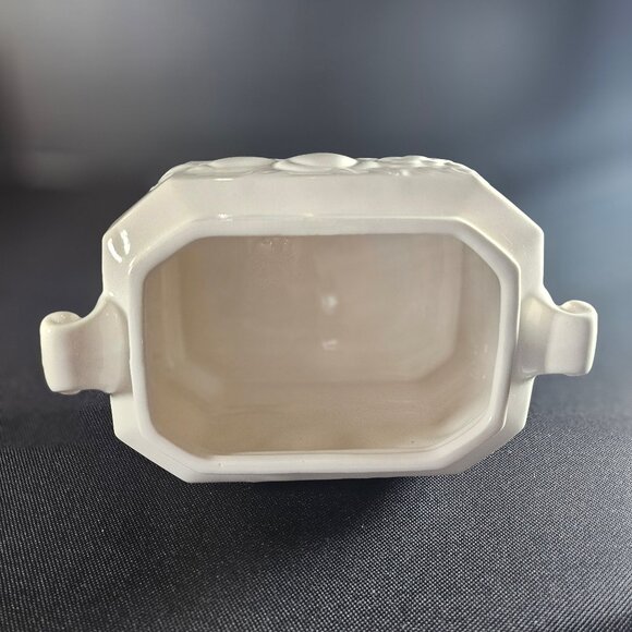 Vintage Himark Kitchen Gourmet White Embossed Fruit Motif Gravy Soup Tureen - Picture 5 of 11